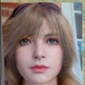 Meet your Posher, Leona